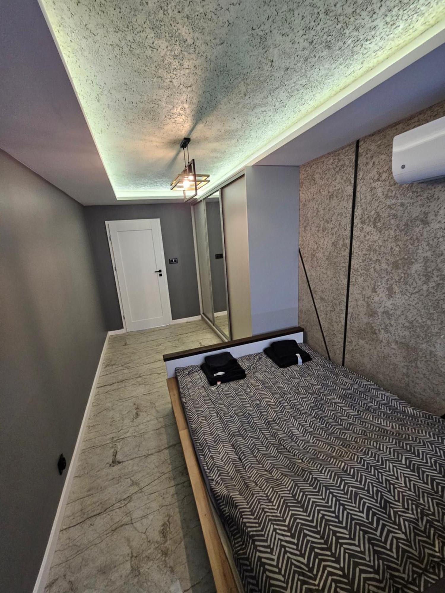 Apartament Z Jacuzzi Klimatyzacja Prywatny Parking Radom Exterior photo